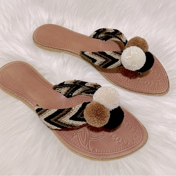 🇨🇴🦋 Handwoven Wayuu Sandals - Picture 1 of 8